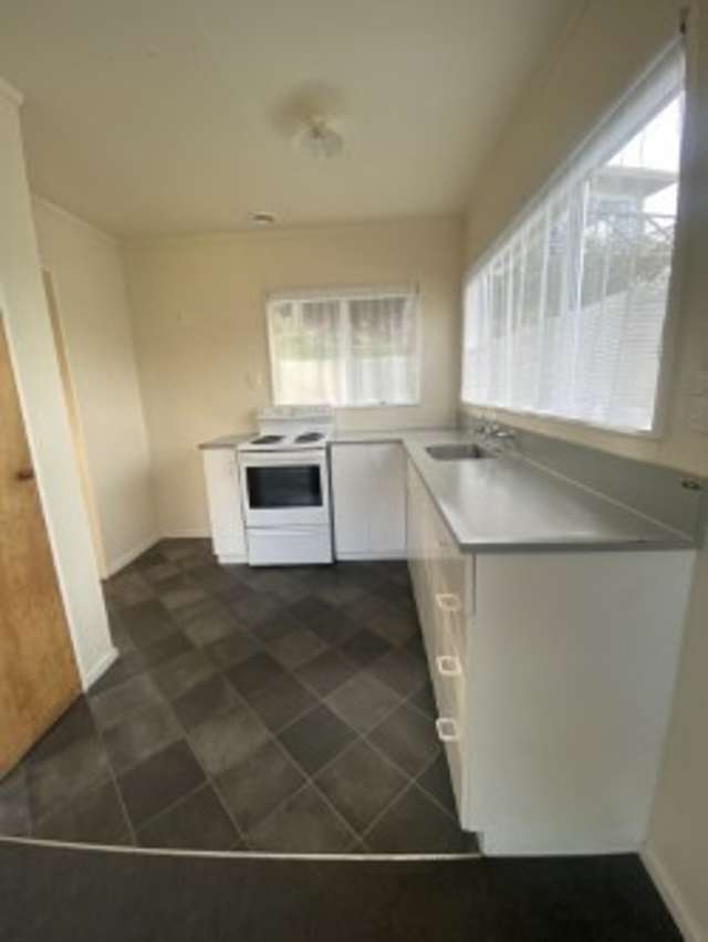 3/27 Abraham Heights 10820_3