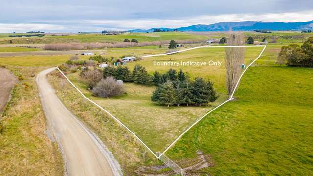 Off-Grid Living Starts Here – 5.4750ha