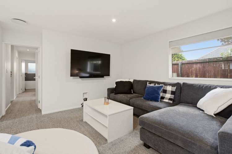 91A Racecourse Road_1