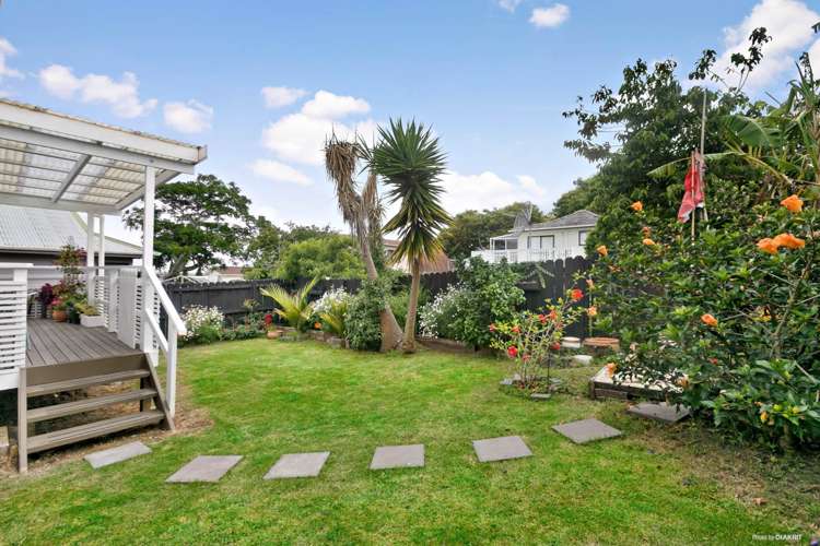 2/67 Charntay Avenue Clover Park_11