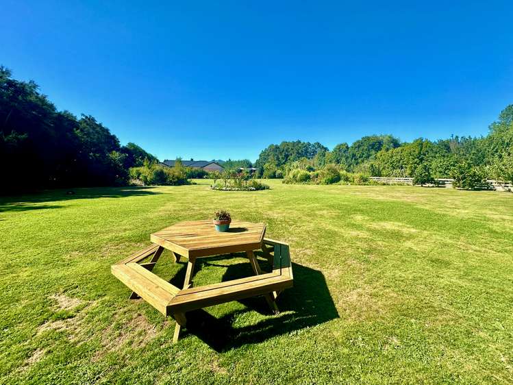 3 Granny Tarr Street Makaraka_16