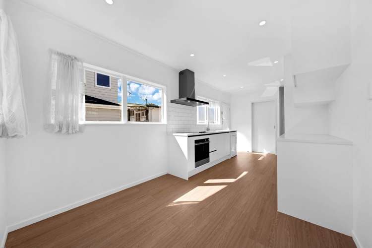 8 Malvina Place_4