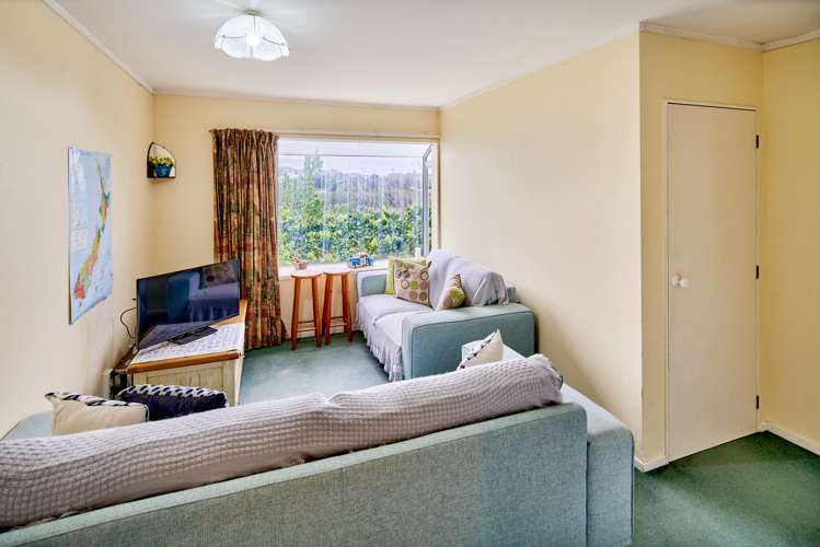 3a Roberts Street Tawa_8