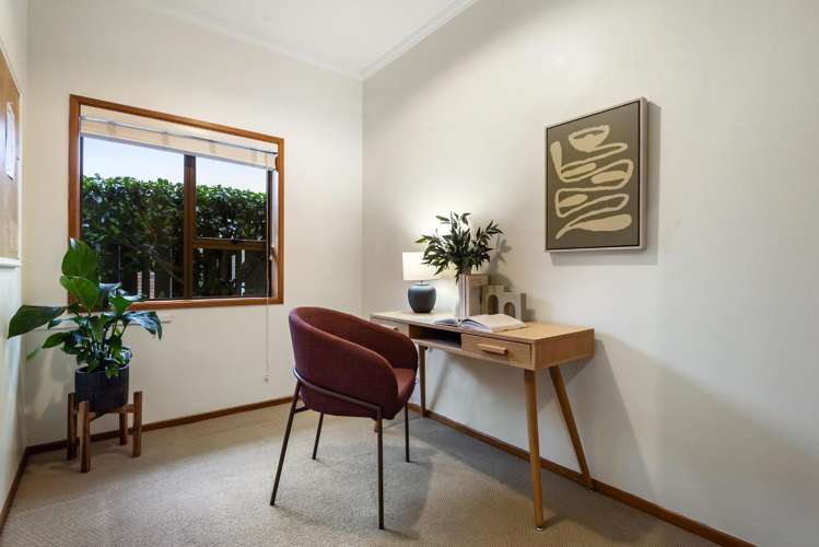 22 John Dee Crescent Red Beach_22