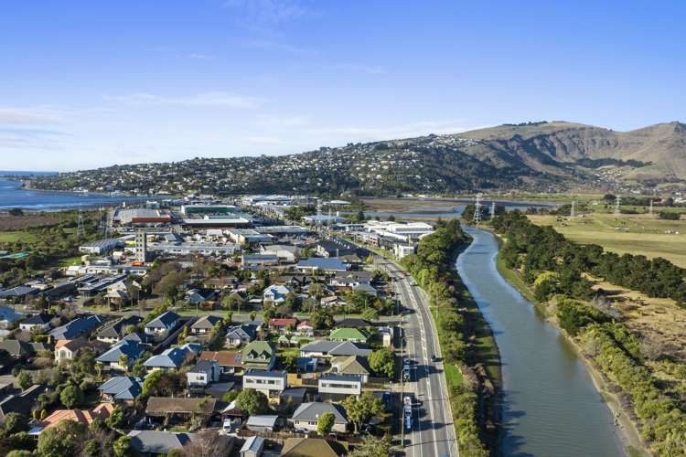 863 Ferry Road Woolston_17