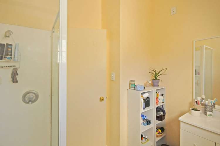 12/10 Colombo Street Newtown_11