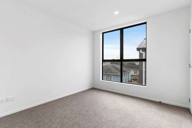 2/31 Reid Road New Lynn_5