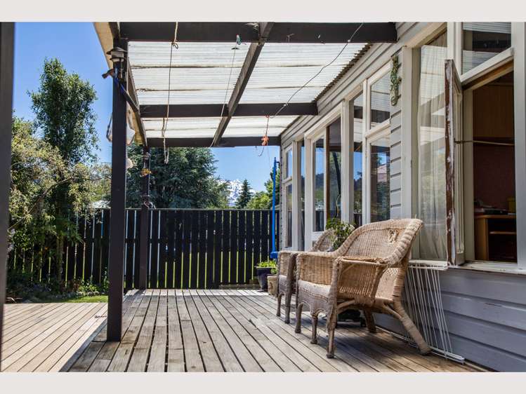 89 Goldfinch Street Ohakune_18