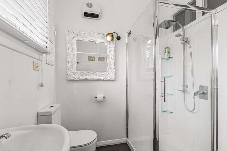 18 Godwin Crescent College Estate_9