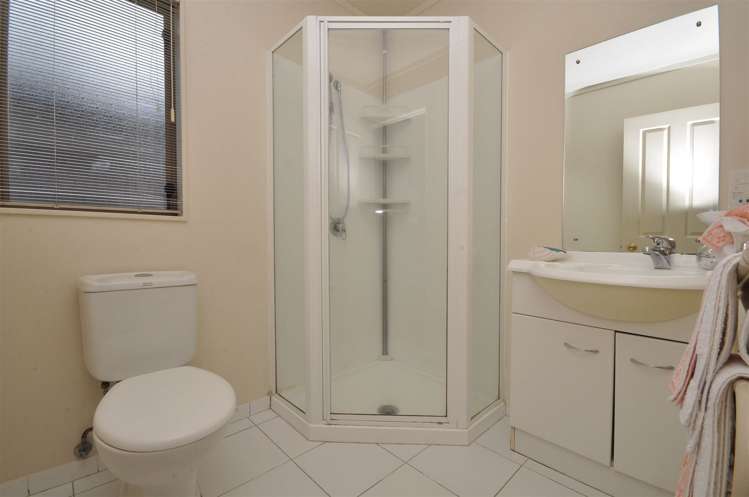 8 Albizia Avenue Henderson_9