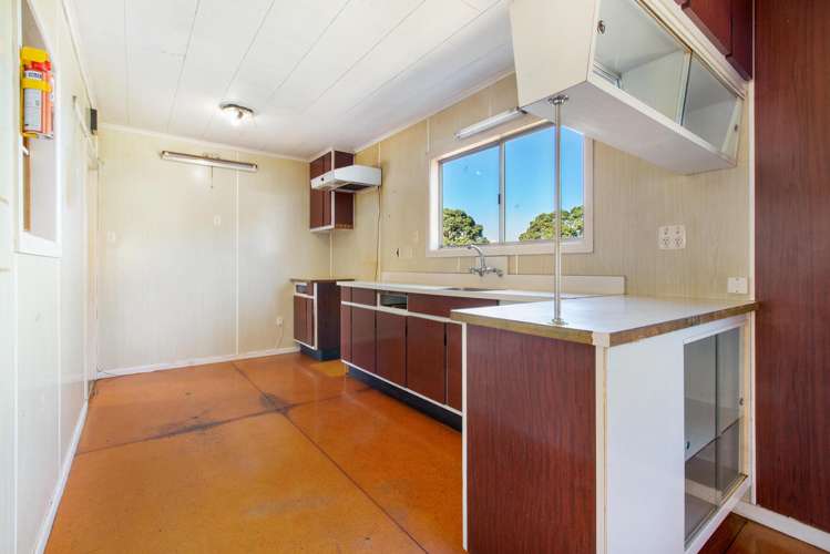 5 Blake Street Surfdale_12