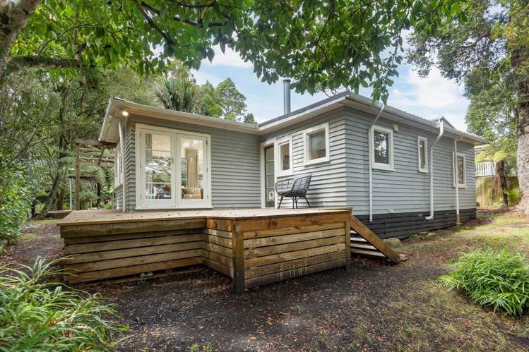 1 Valley View Road Titirangi_3
