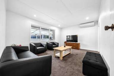42 White Swan Road_3