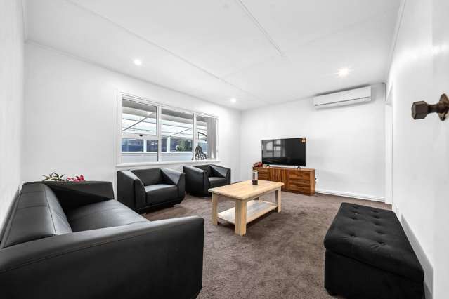 42 White Swan Road Mount Roskill_3
