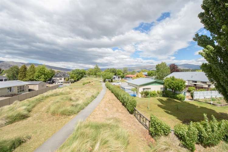16 Annie Aranui Drive Poraiti_18