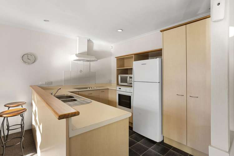2 Regents Park Place_5