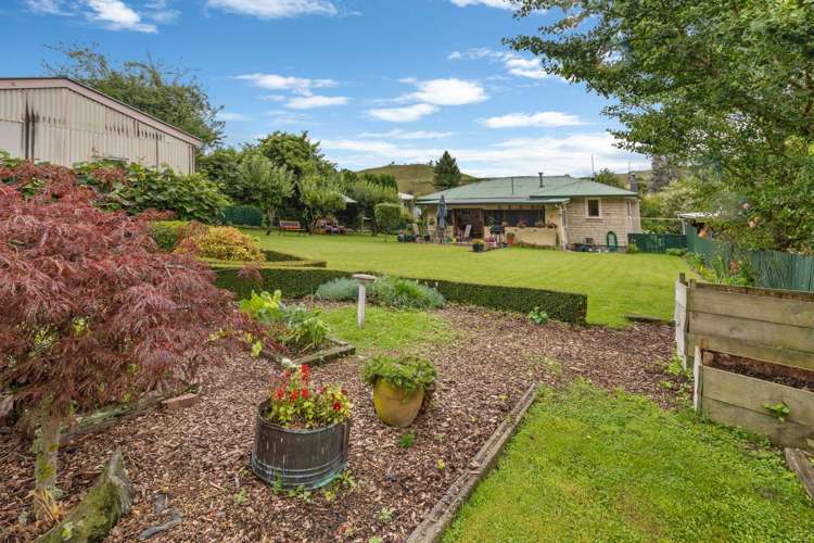 78 Goldfinch Street Taihape and Surrounds_15