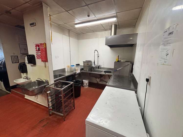 Ground floor, 17 Johnsonville Road Johnsonville_9