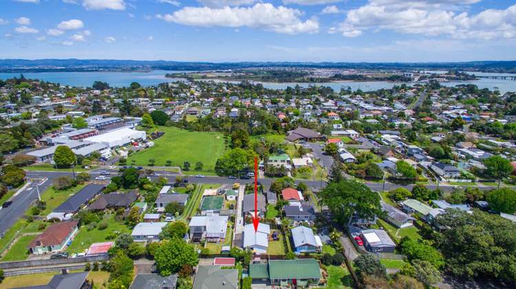 2/51 Tramway Road Beach Haven_13