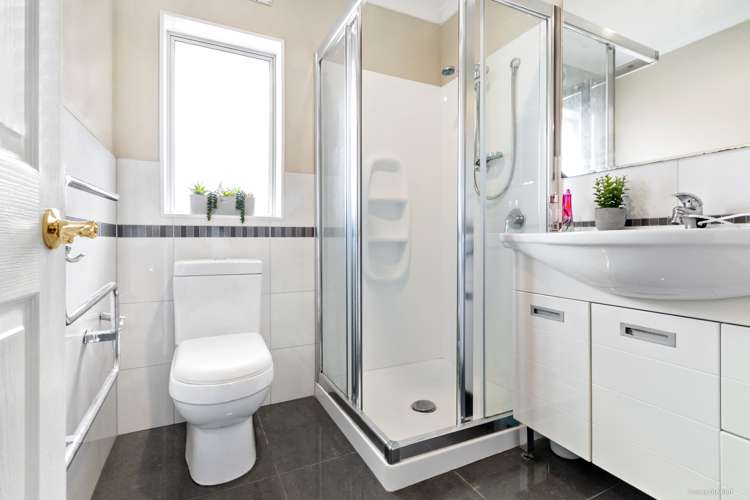 3 Staten Place Mangere_13