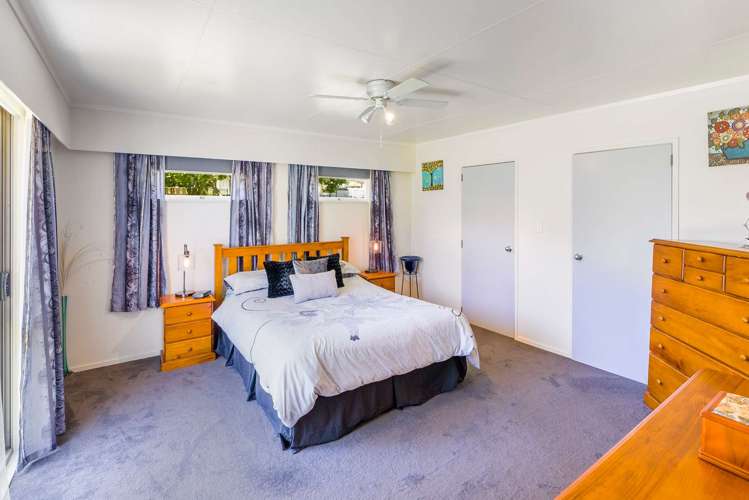 10 Walnut Place Owhata_6