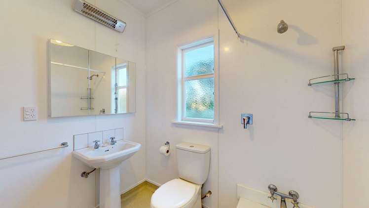 168 The Ridgeway 1259_11