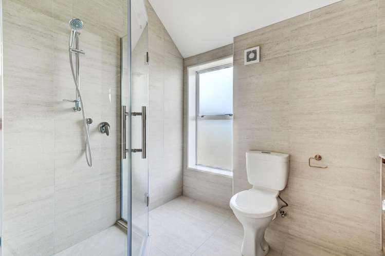 3 Charles Prevost Drive The Gardens_21