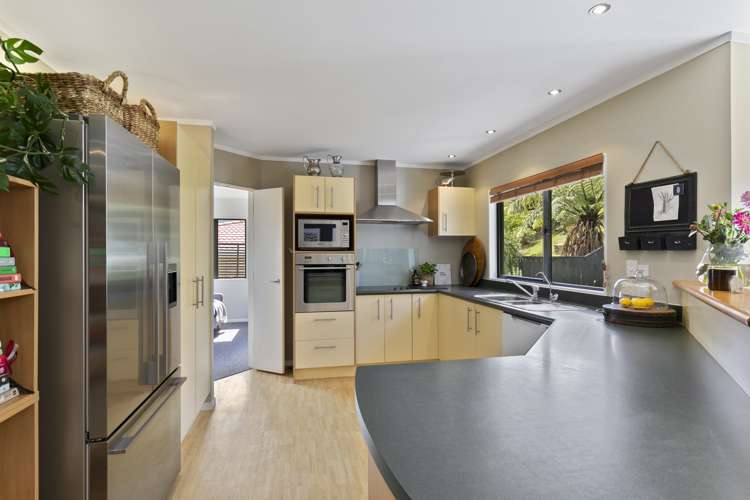 141 Woodman Drive Tawa_3