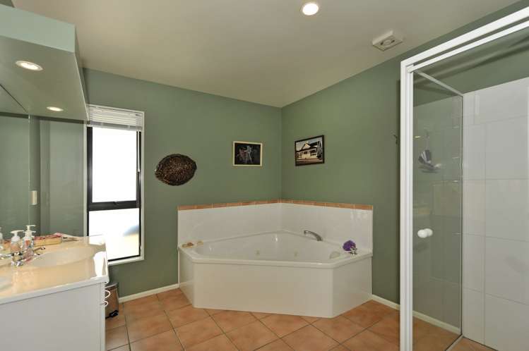 93 Templemore Drive Richmond_15