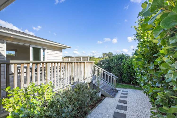 235h Titirangi Road Titirangi_17