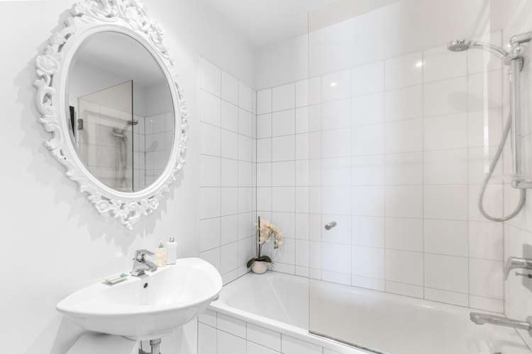 305/88 The Strand Parnell_15