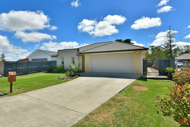 16 Aitkenhead Court Parakai_7