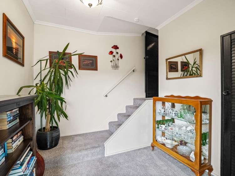 62 Easther Crescent Kew_9