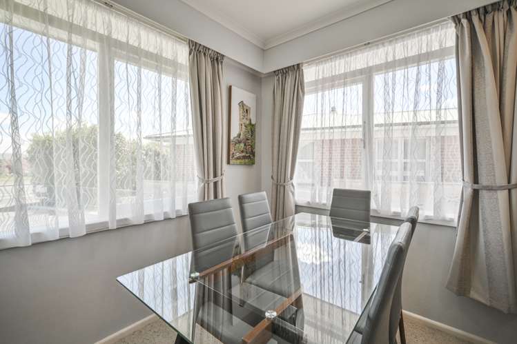 405 Nottingley Road Frimley_5