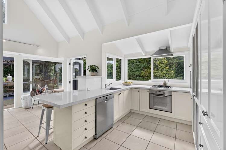 8 Loch Street Remuera_10
