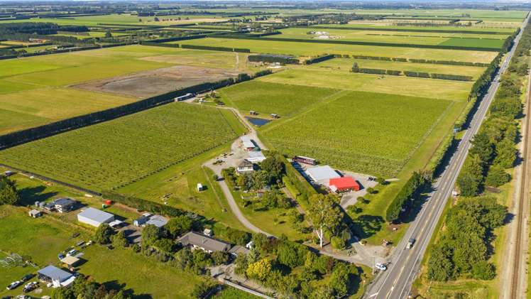 2321 Main South Road Burnham_26