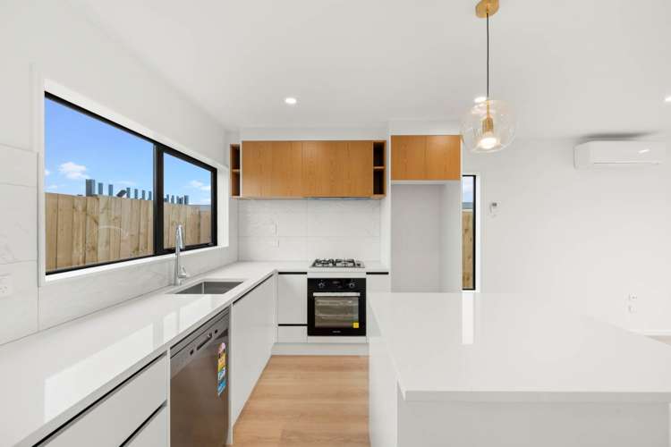 7a Agar Place Favona_16