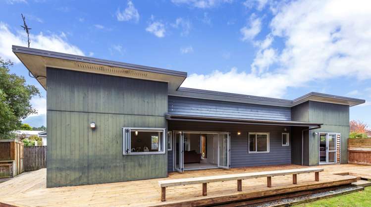 2/12 Glengarry Place Hilltop_2