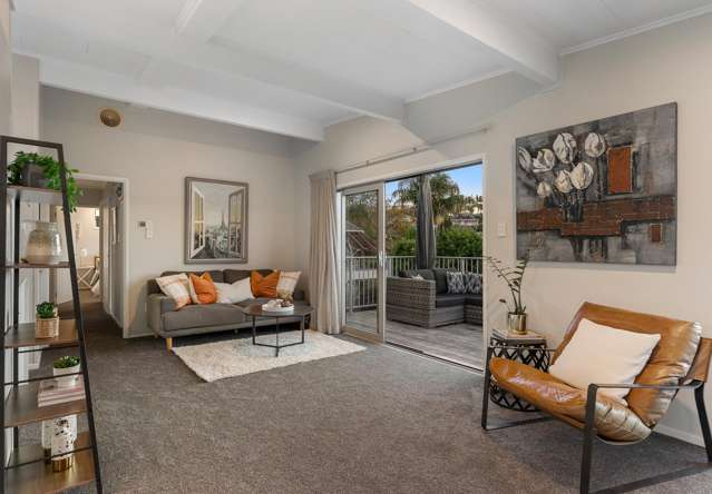 454B Beach Road Murrays Bay_4