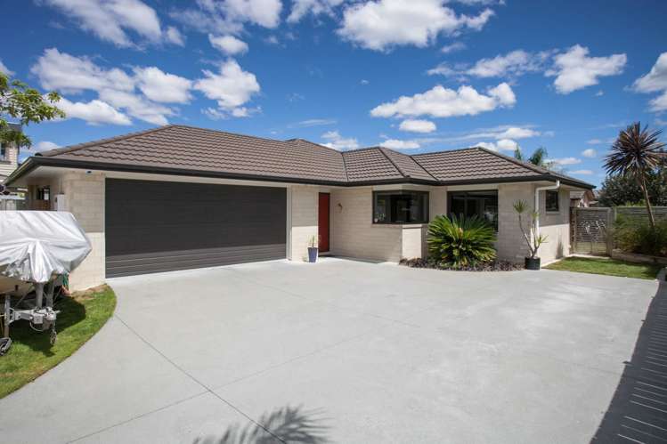 4 Apollo Place Rototuna North_0