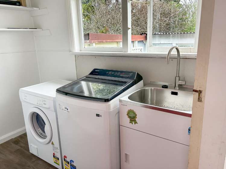 21 Crewe Crescent 2138_9