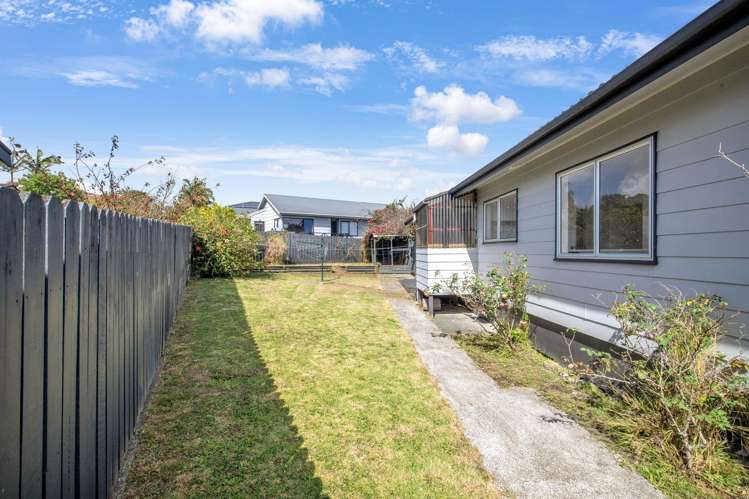 69 Charntay Avenue Clover Park_14