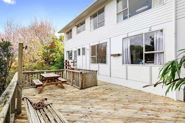 15a Kereru Bend Tawa_15