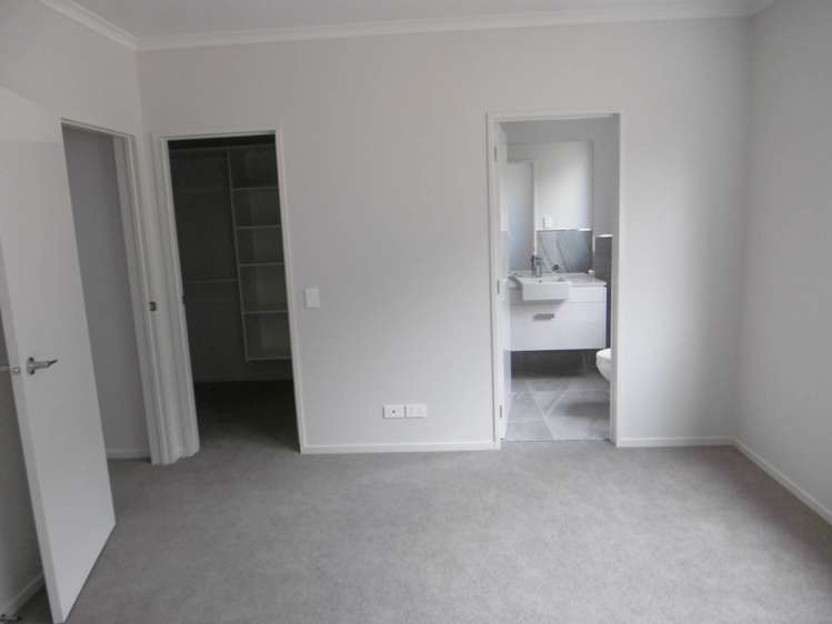 111 Barbarich Drive Stonefields_23