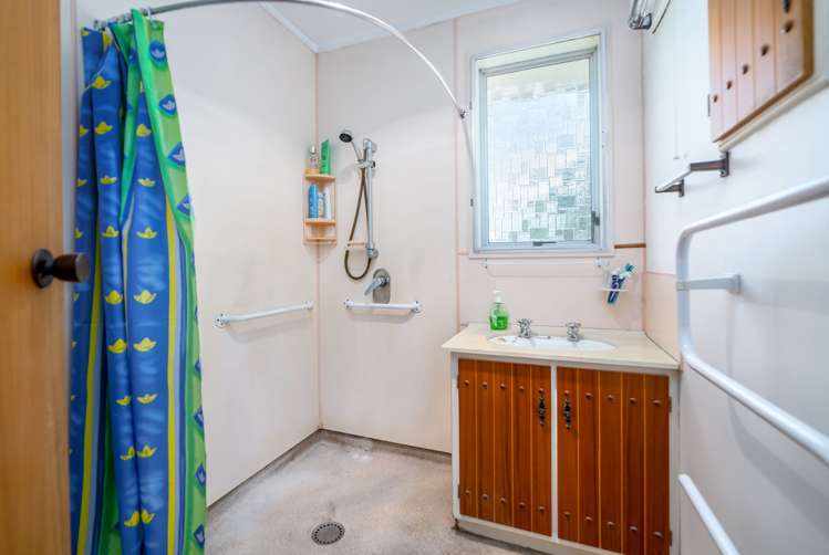 24 Kupe Drive Carterton_12