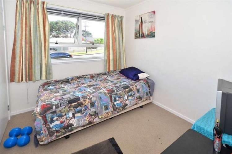 3 Doment Crescent Orewa_11