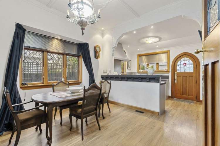 209 Victoria Avenue 2138_4