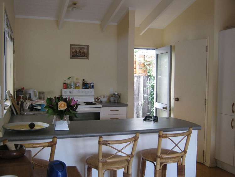 20A Stokes Avenue Te Atatu Peninsula_3