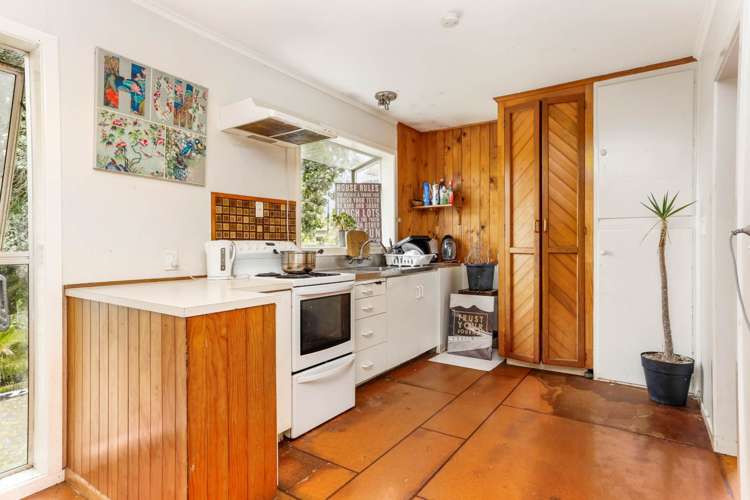 127 Glengarry Road Glen Eden_6