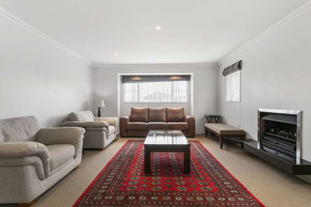 116 Middlefield Drive Flat Bush_2